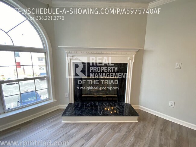 Building Photo - Available Soon -Updated 2BR/2BA Condo in M...