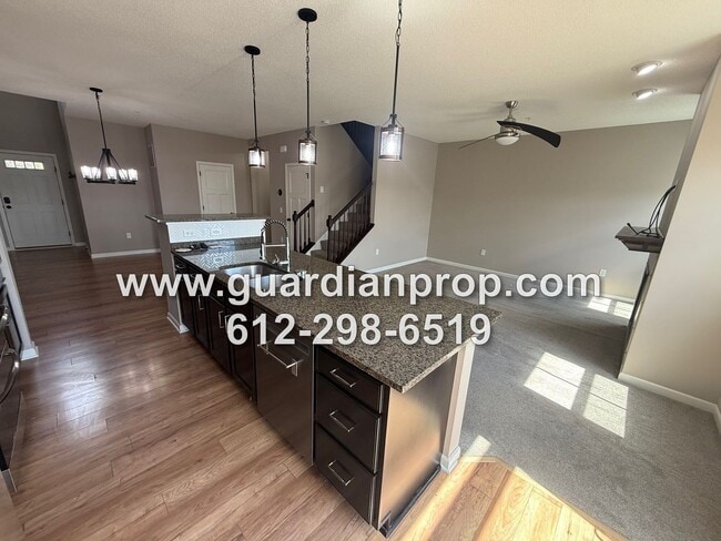 Building Photo - Luxury Townhouse Available Now, Lower Family Room w/Walkout, Balcony, 4 Baths, Large Primary