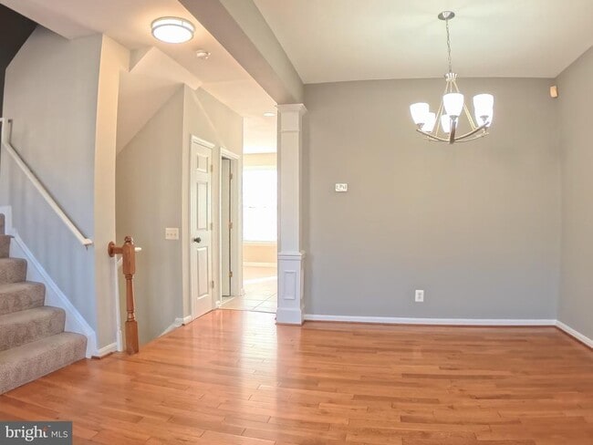 Building Photo - 43787 Virginia Manor Terrace