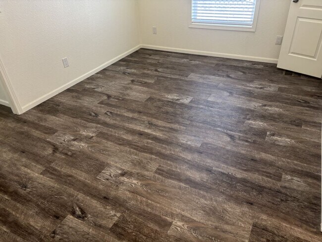 Building Photo - 11411 N 91st Ave