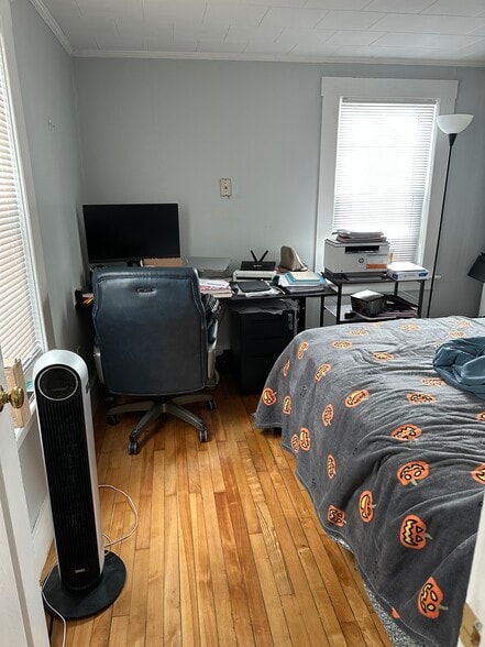 Building Photo - 53 Gilford Ave