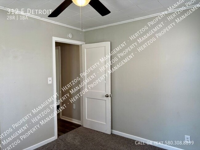Building Photo - 312 E Detroit-