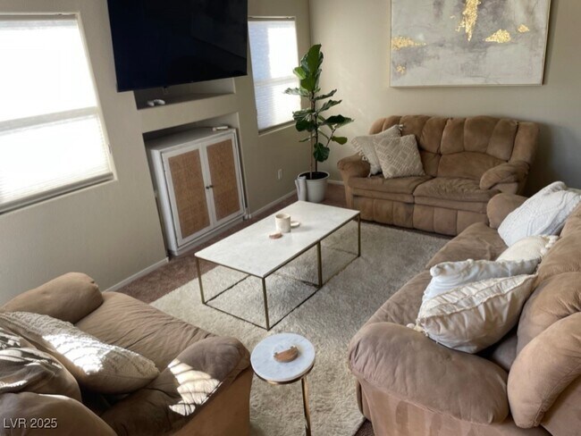 Building Photo - 2001 Jade Creek St