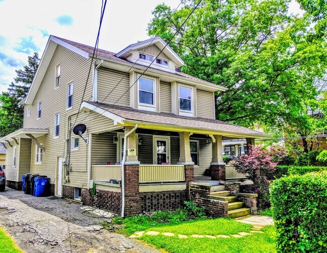 Building Photo - 4613 Spokane Ave