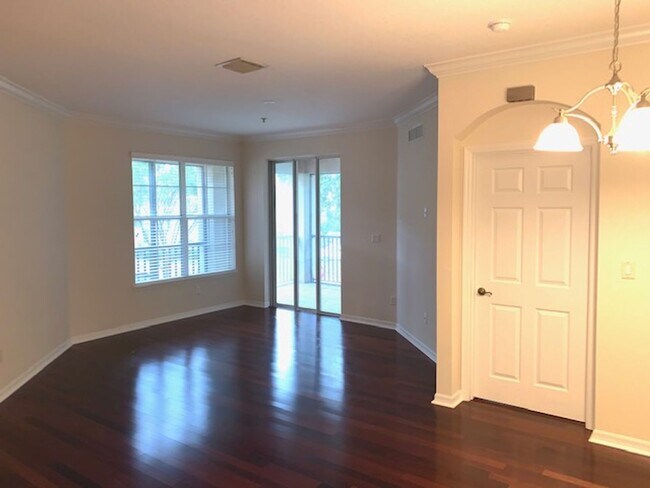 Building Photo - Condo for rent