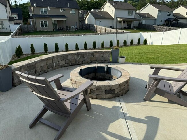 Building Photo - Knoxville 37920 - **COMING AVAILABLE August 1st** Beautiful single family home located in South K...
