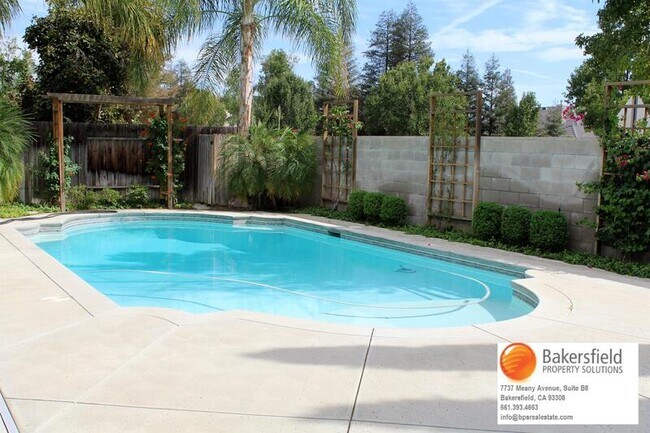 Building Photo - 7213 Copper Creek Way