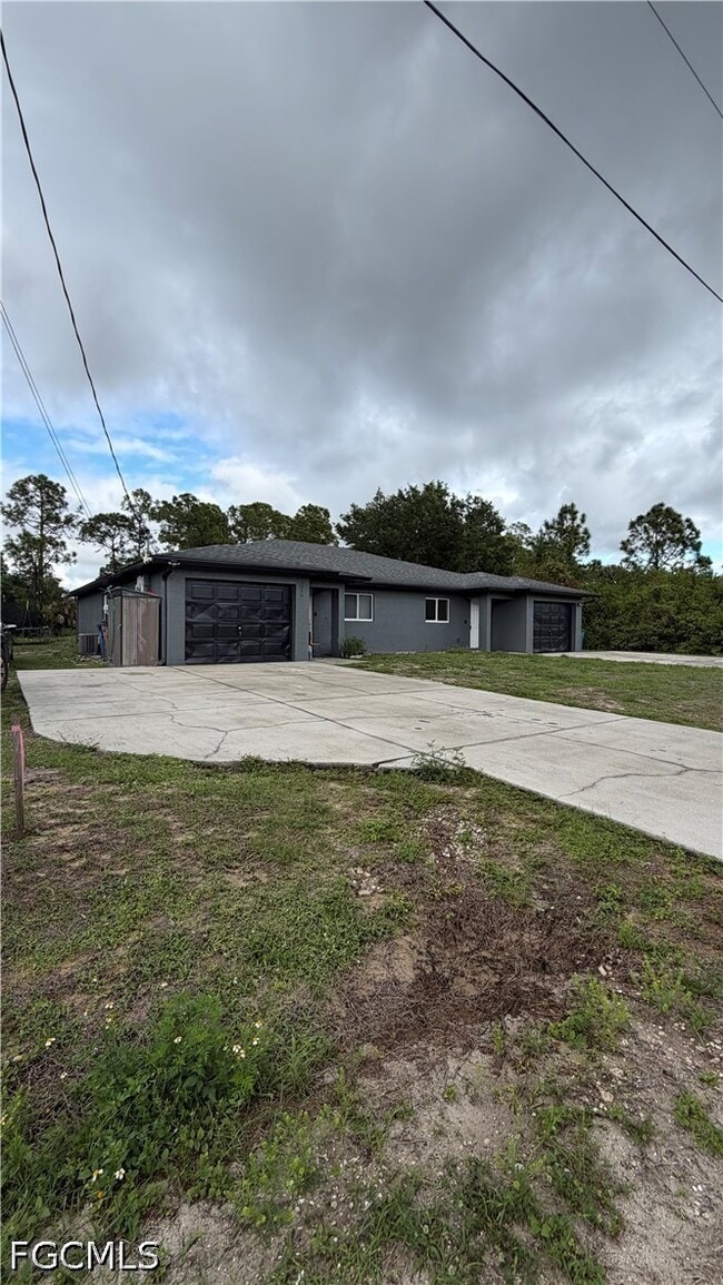 Building Photo - 5046 Locke Ln