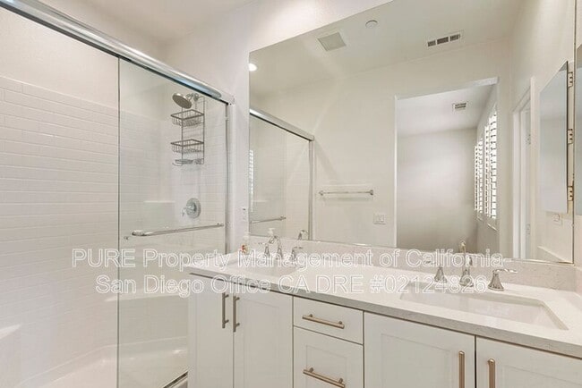 Building Photo - 1223 Via Lucero