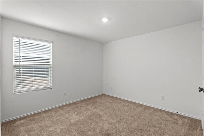 Building Photo - 300 Jeffers
