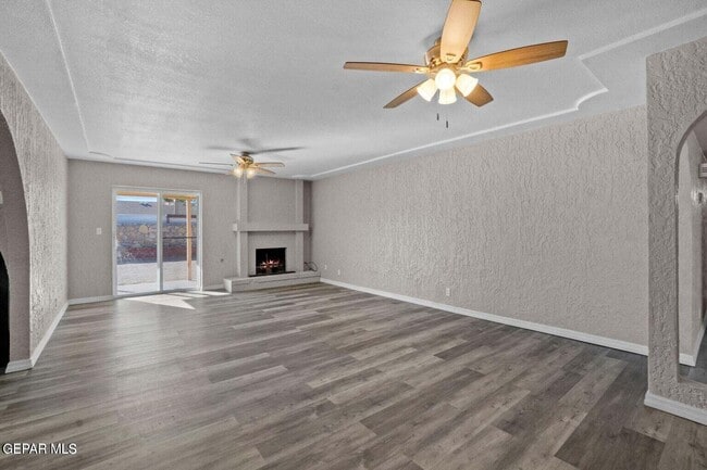 Building Photo - 11200 Warcloud Ave