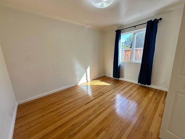 Building Photo - 1367 S Blaney Ave