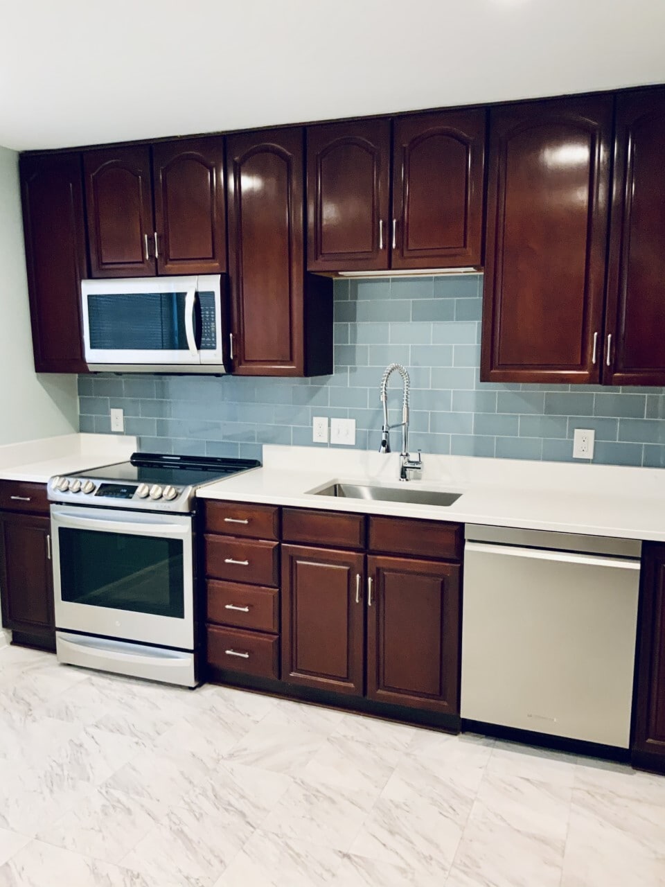 Kitchen - 4102 Washington Blvd