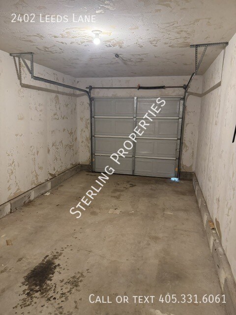 Building Photo - 2402 Leeds Ln