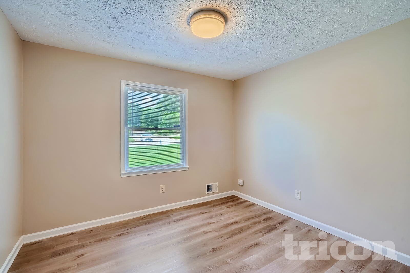 Building Photo - 590 Clubland Cir SE