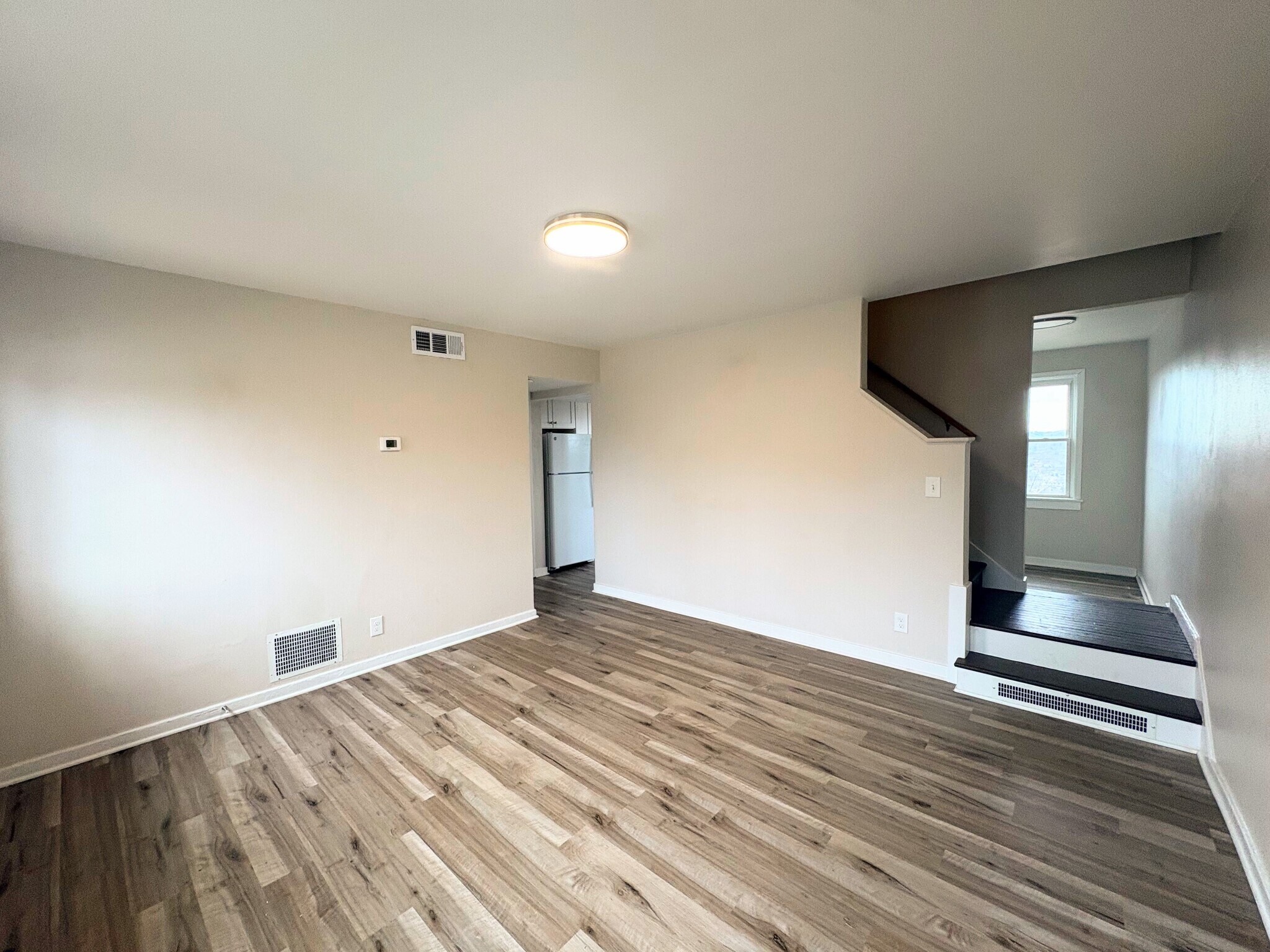 Building Photo - 360 Hemlock Dr