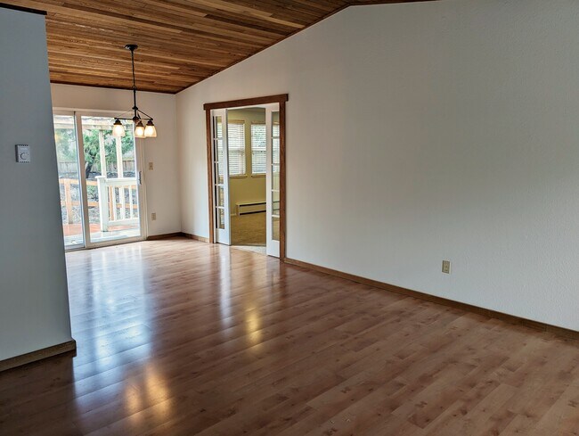 Dining Room to Family Room - 1807 211th Pl NE