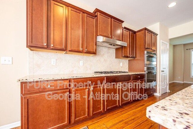 Building Photo - 13117 W Twin Alley