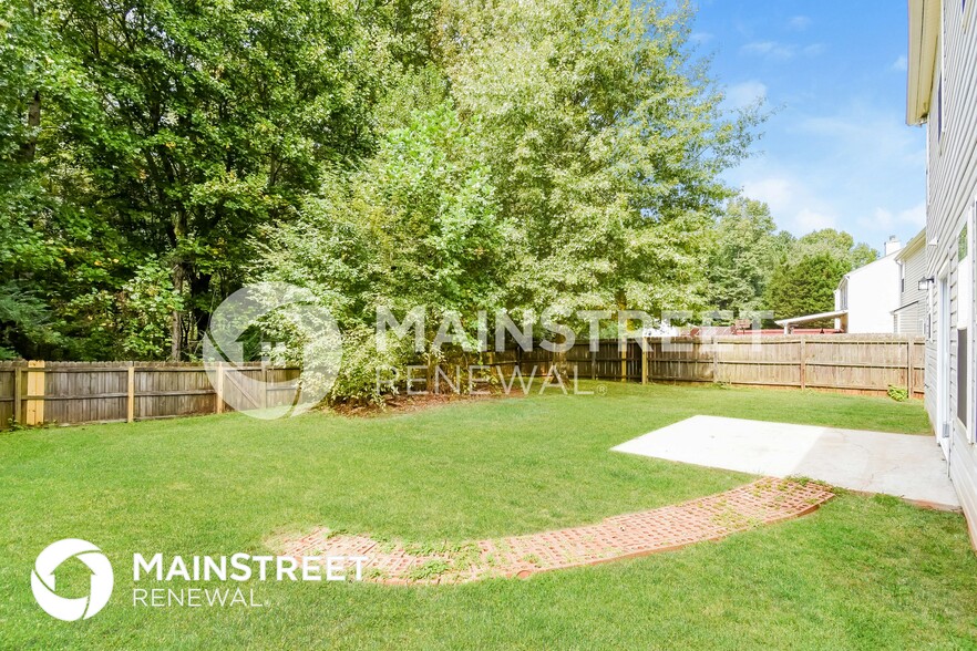Building Photo - 6734 Brookfield Way