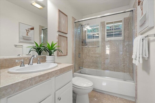 Building Photo - 182 Cuesta De Los Gatos