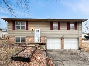 Building Photo - Coming Soon! 3 BR/2BA | Newly Renovated Single Family Home |2-Car Garage Parking | Large yard!