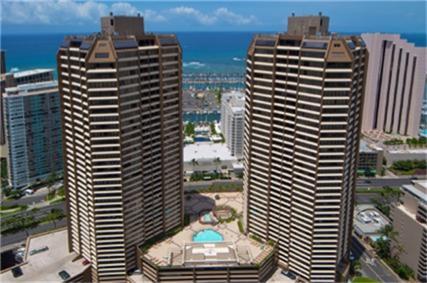 large ocean view pool deck - 1778 Ala Moana Blvd