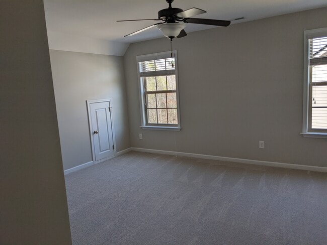 Building Photo - 6007 Peachtree Town Ln