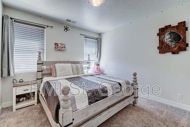 Building Photo - 2823 Kenzies Way