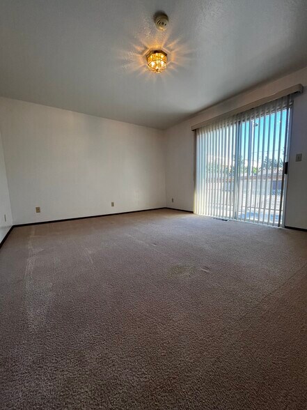 Building Photo - 4589 Malabar Ave