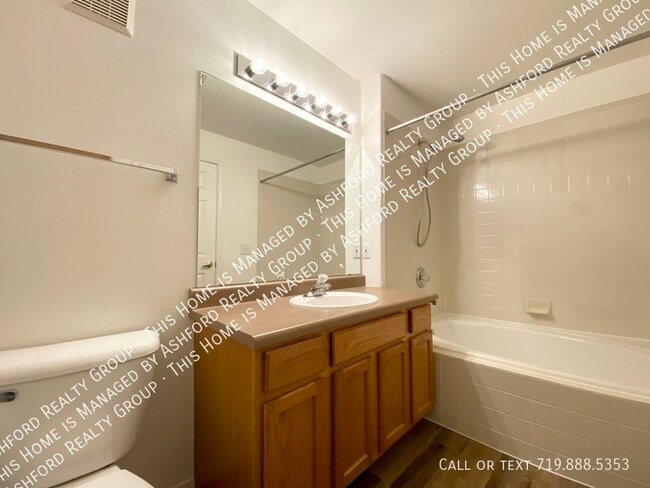 Building Photo - 3750 Strawberry Field Grv