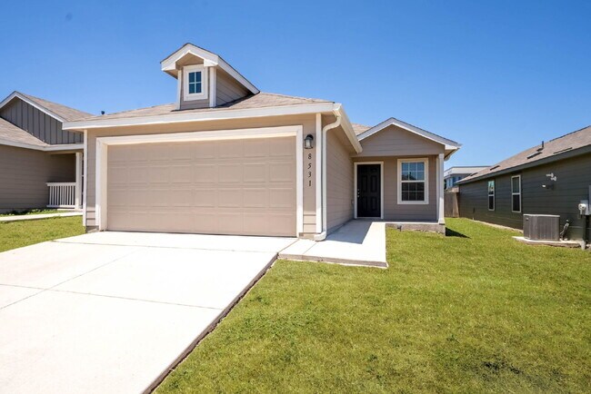 Building Photo - Welcome to Your New Home! Enjoy Free Rent!...