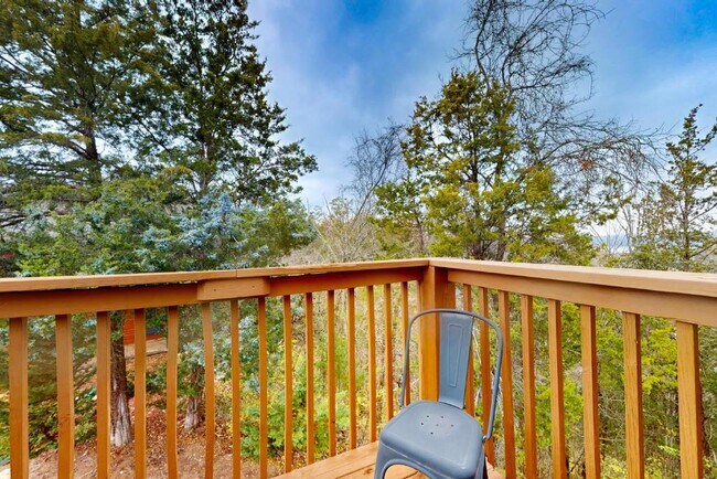 Building Photo - 2632 Camden Way