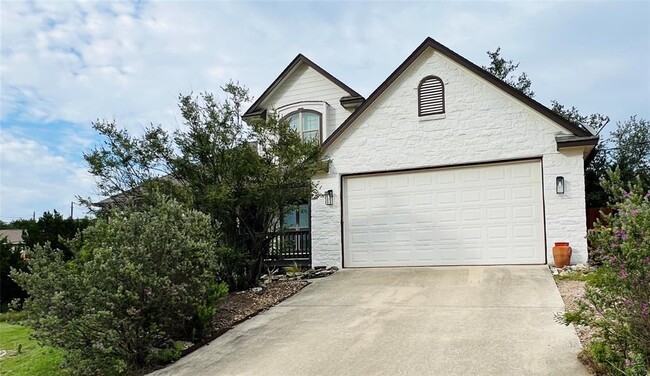 Building Photo - 17800 Village Dr