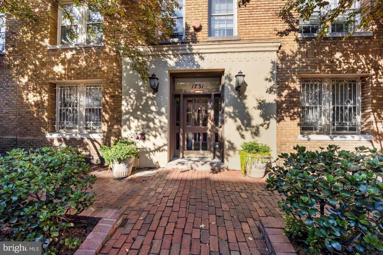 Entrance - 1731 Willard St NW