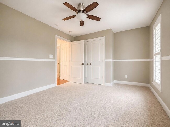 Building Photo - 1824 Potomac Greens Dr