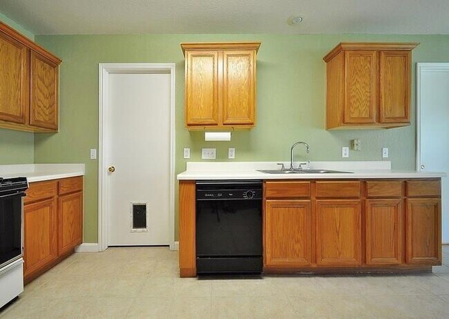 Building Photo - 6150 Jumano Ln