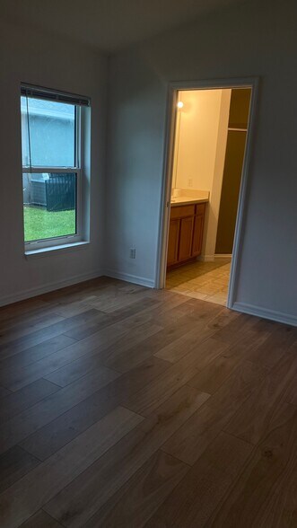 Bedroom #1 - 5144 Lansdowne Way
