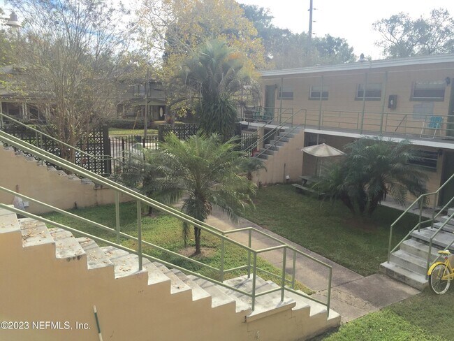 Building Photo - 2775 Herschel St
