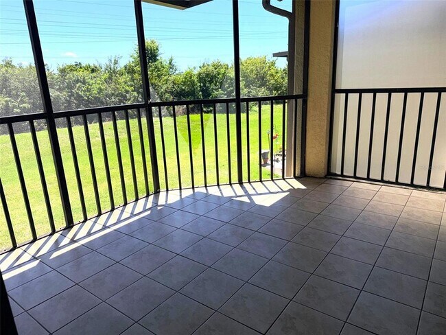 Building Photo - 260 Woodlake Ln