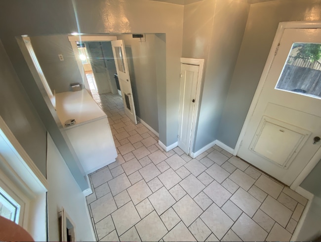 Building Photo - 4533 D St