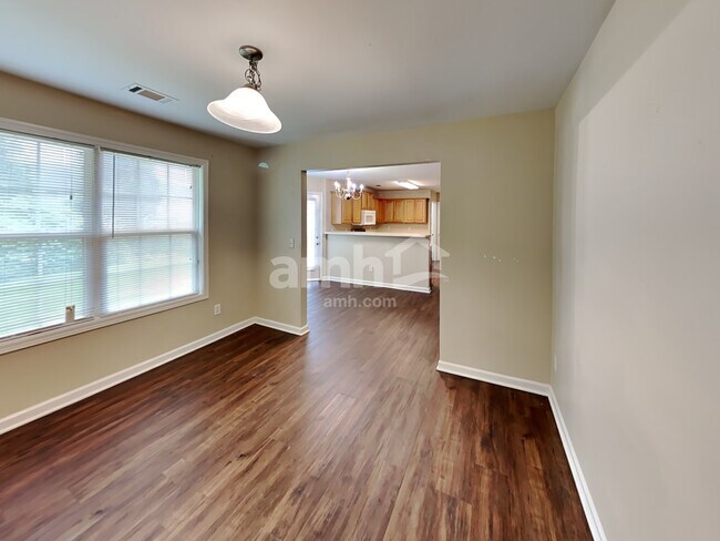 Building Photo - 6433 Grand Hickory Dr