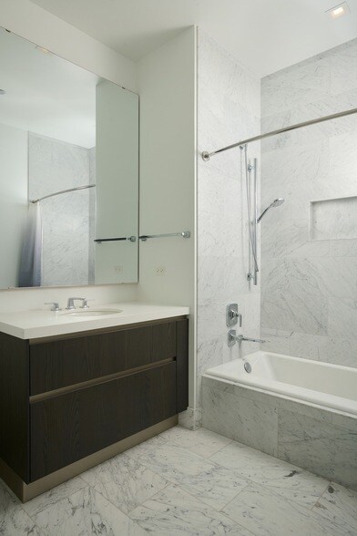 Building Photo - 363 E Wacker Dr