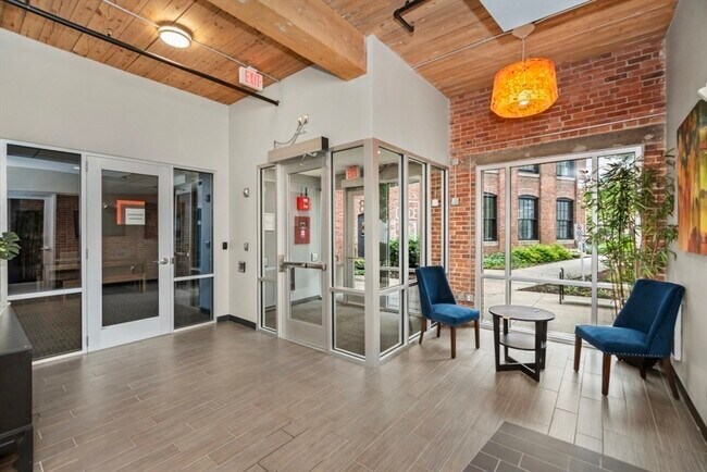 Building Photo - 88 Gerrish Ave