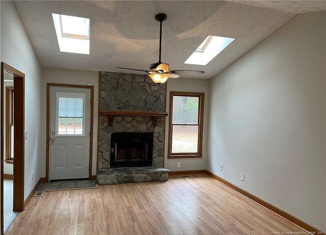 Building Photo - 6636 Brookshire St