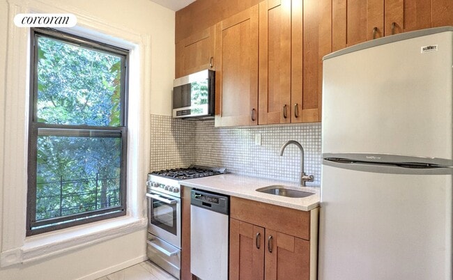 Building Photo - 463A Prospect Ave