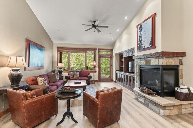 Building Photo - 2905 Mountaineer Cir
