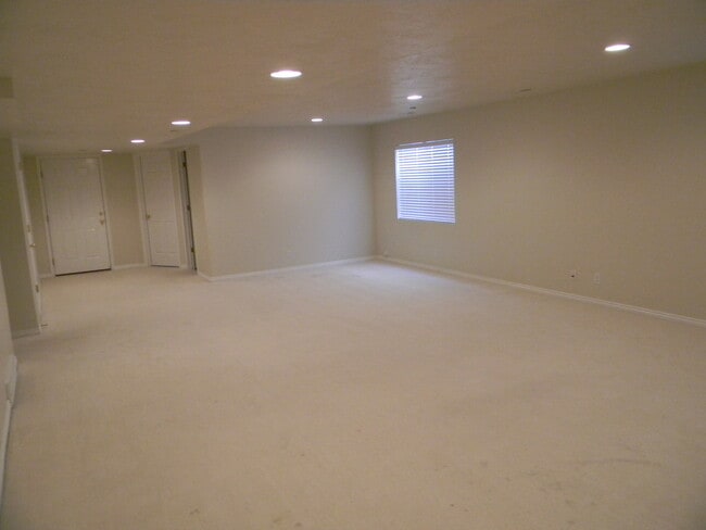 Building Photo - 15135 Auburn Ridge Ln