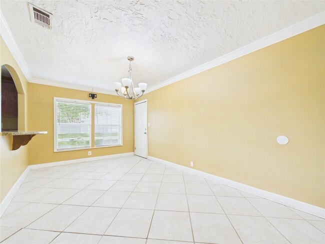 Building Photo - 1213 W Sidnor St