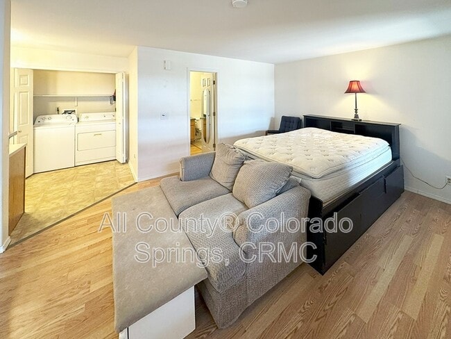 Building Photo - 122-2-12 Whalen Ave Cripple Crk