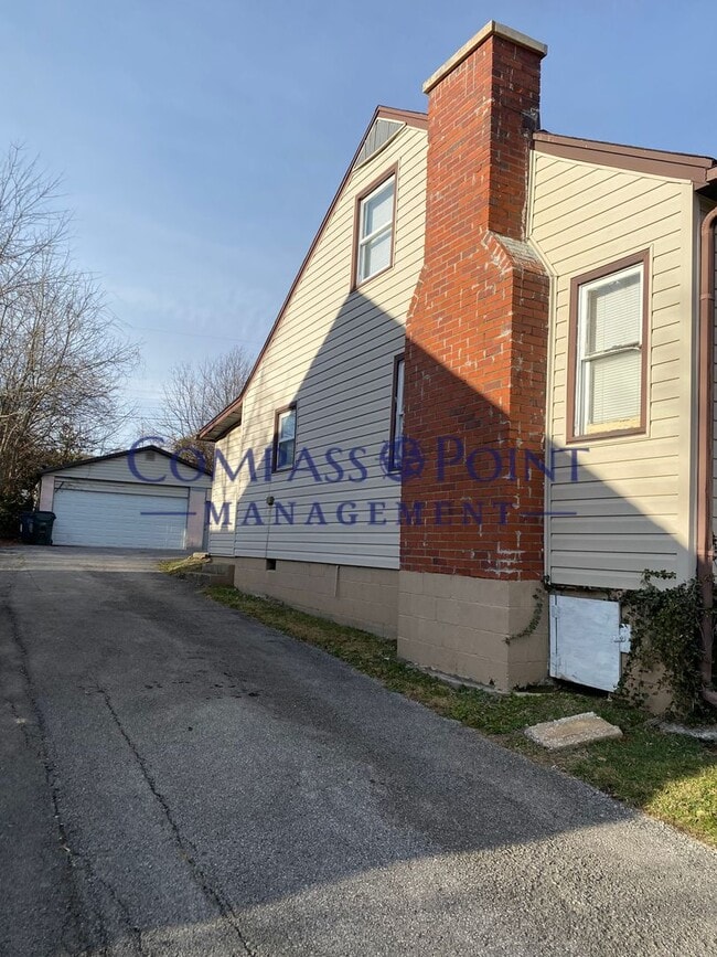 Building Photo - Your New Home Awaits!